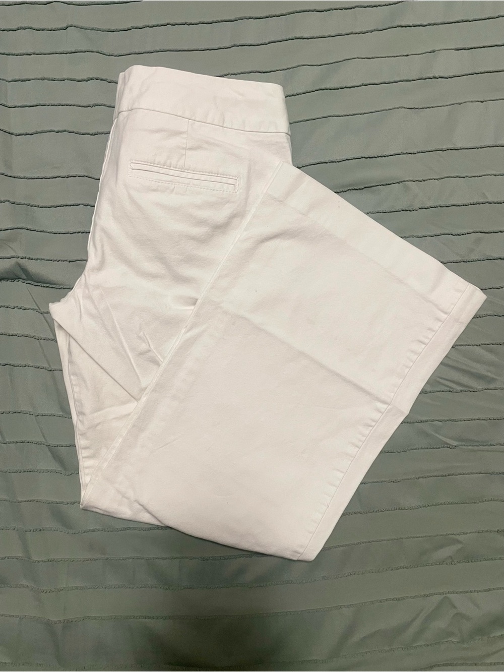 GAP White Flared Leg Ankle Pants Stretch Hip Slung Fit Size 4